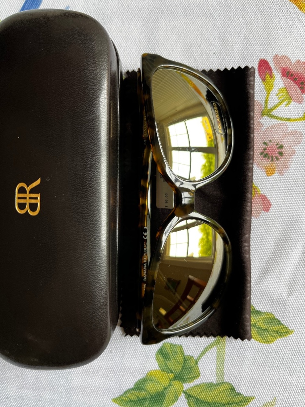 BNWT BANANA REPUBLIC tortoise frame + reflective lens Polarized Sunglasses